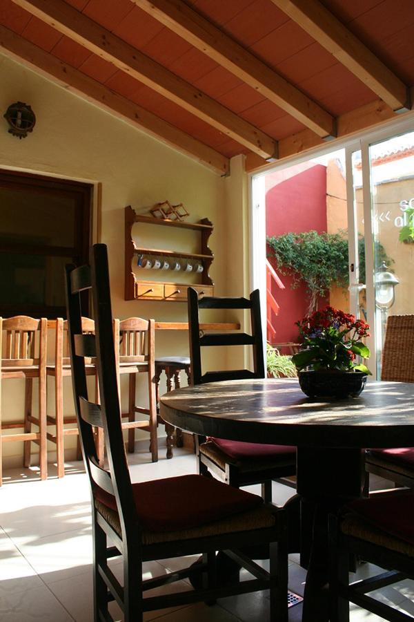 بيت شباب Casa Antiquary بينيتاشيل المظهر الخارجي الصورة